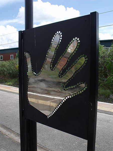 File:Duddeston Station - sculptures - hand (7264315166).jpg