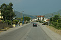 Čeština: Silnice SH-3 ve směru Tirana-Elbasan-Pogradec, Albánie English: SH-3 national road in Albania from Tirana and Elbasan to Pogradec