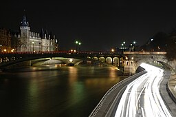 Silnice v noci u Pont d'Arcole