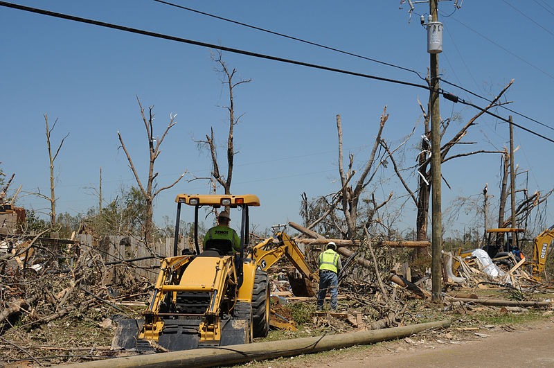 File:FEMA - 43883 - Utility Crews Clear Debris from Deadly Tornado in Yazoo City, Mi.jpg