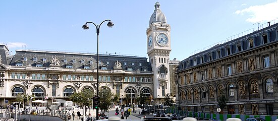Lyon station Paris