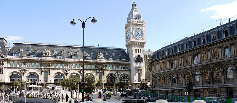 File:Facade of Paris-Gare de Lyon (5629782550).jpg