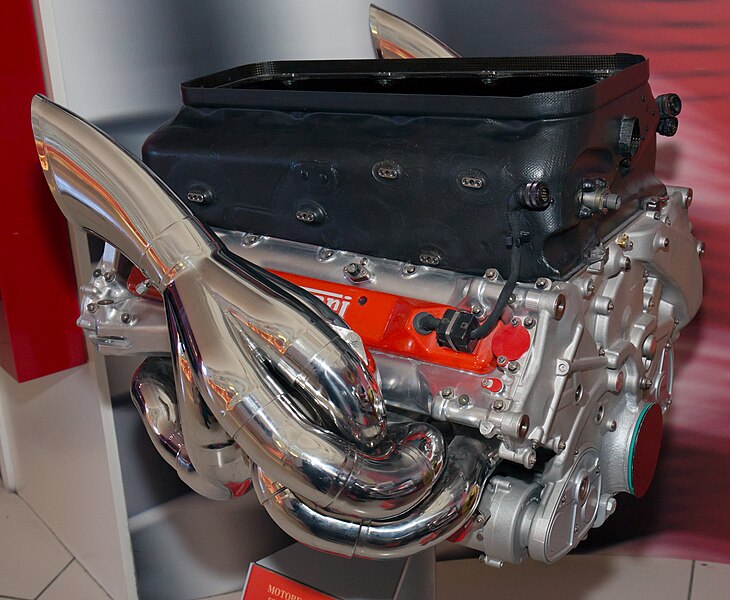 File:Ferrari 052 engine front Museo Ferrari.jpg
