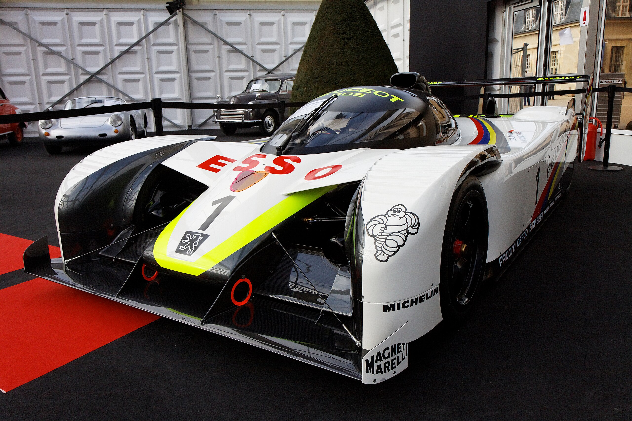 File:Festival automobile international 2011 - Vente aux enchères - Peugeot  905 EV 2.1 'Supercopter' - 1993 - 001.jpg - Wikimedia Commons