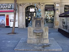 Fonte del Neñu Pescador (1947), de Josep Manuel Benedicto, Diagonal con Casanova.