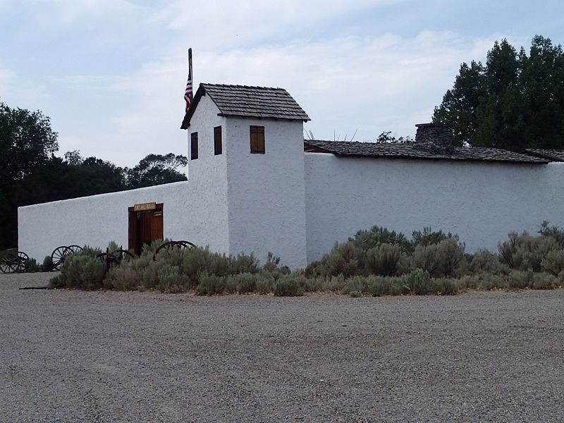 File:Fort Hall Replica, Southeast Corner, Pocatello ID.jpeg