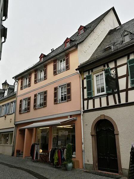 File:Geisenheim Prälat-Werthmann-Straße 3 Fachwerkhaus 001.jpg