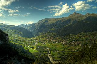 Grindelwald est une commune suisse et une station de montagne du canton de Berne, située dans l'arrondissement administratif d'Interlaken-Oberhasli.