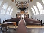 Kyrkorum i riktning mot orgelläktare