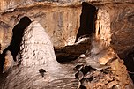 Tropfsteinformationen in der Heinrichshöhle