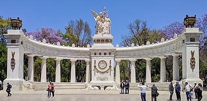 How to get to Hemiciclo A Juárez with public transit - About the place