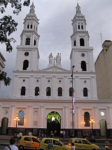 Iglesia Sagrada Familia, Bucaramanga, Santander.JPG
