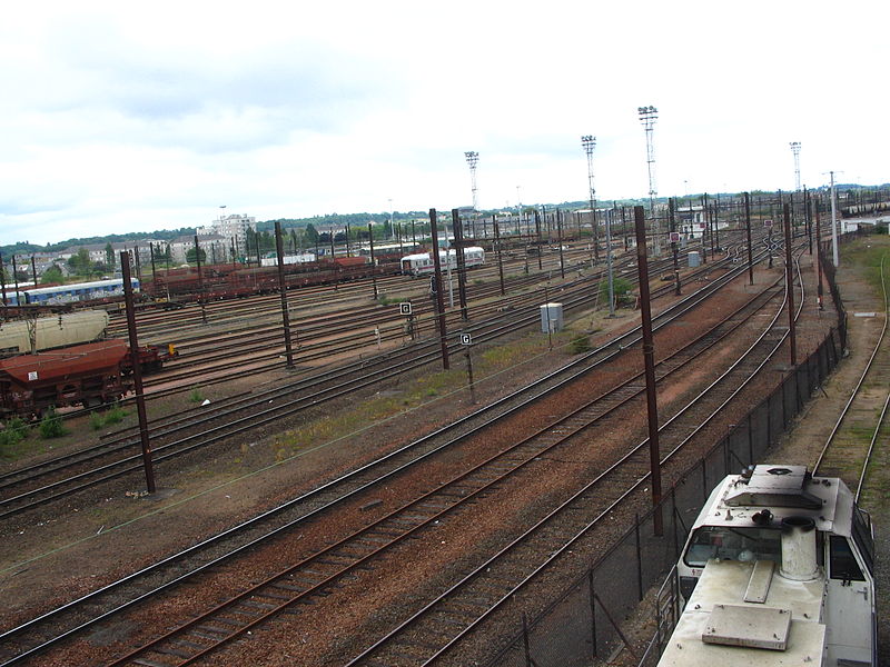 File:Installations ferroviaires St-Pierre - 37.JPG