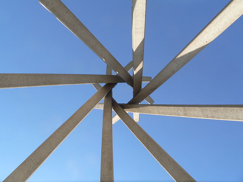 File:Interstate 29 SD exit 26 rest stop teepee from below 1.JPG