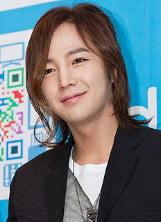 <span class="mw-page-title-main">Jang Keun-suk</span> South Korean actor, singer and model