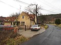 Čeština: Dům s autem v Kojovicích. Okres Mladá Boleslav, Česká Republika. English: House with a car in Kojovice village, Mladá Boleslav District, Czech Republic.