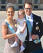 Kronprinsessan Victoria, prinsessan Estelle och prins Daniel den 8 juni 2013.