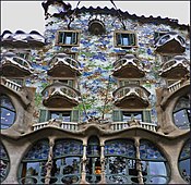 La fachada de la Casa Batllò - panoramio.jpg