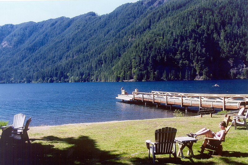 File:Lake Crescent Lodge pier.jpg