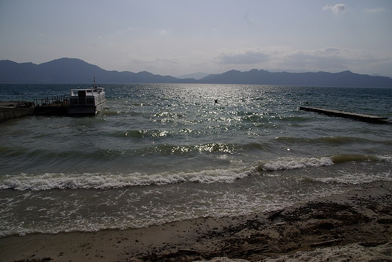 File:Lake Tazawako - panoramio.jpg