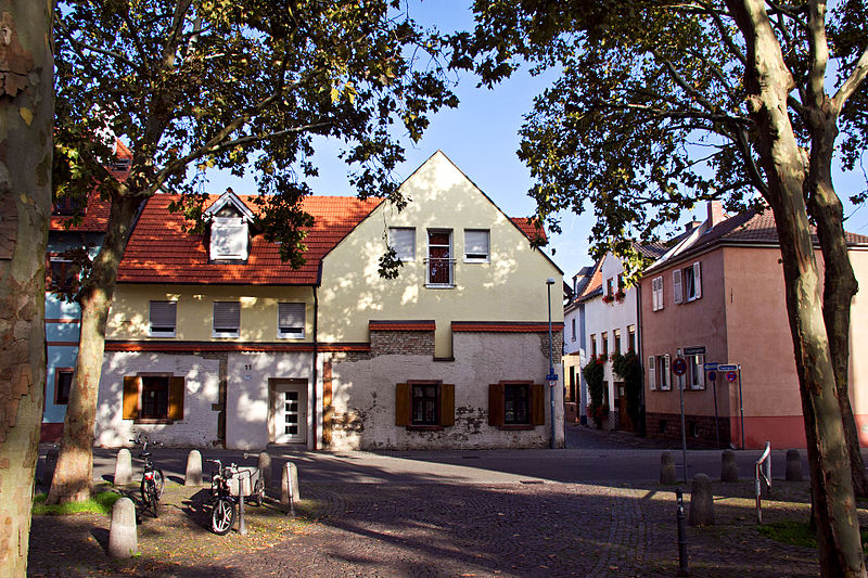 File:Lauergasse11-bis-15.jpg