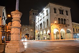 Loggia la nuit.jpg