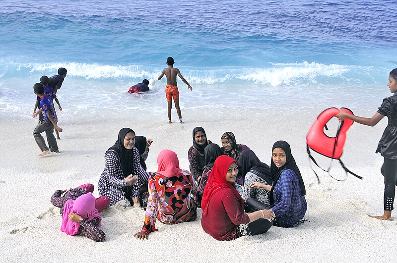 File:Maahefun Fuvahmulah.JPG