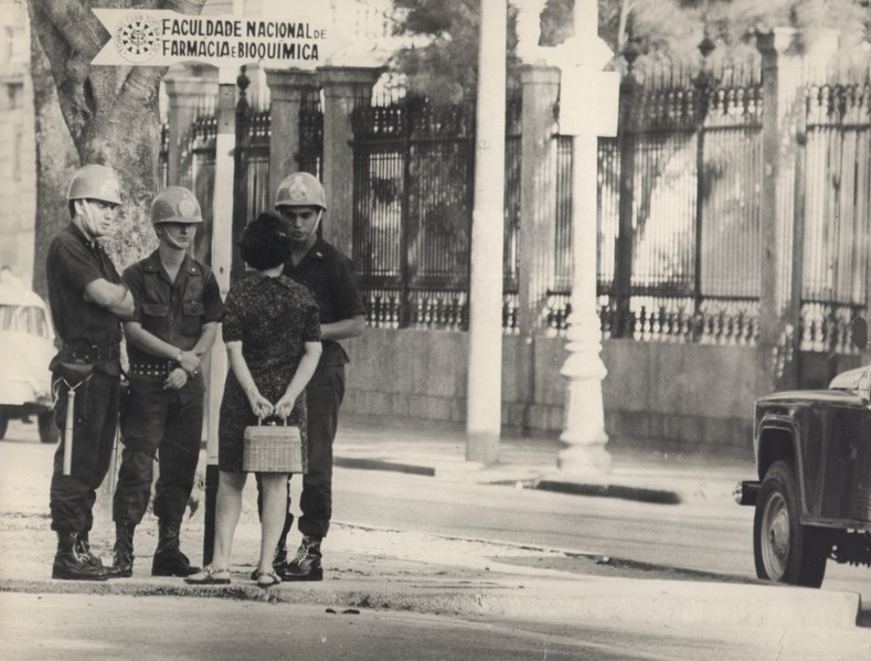 File:Manifestação estudantil contra a Ditadura Militar 353.tif