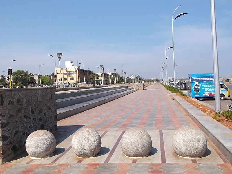 File:MarinaBeach PromenadeWithGallaries.jpg