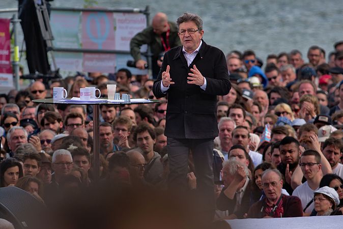 Français : Meeting politique de Jean-Luc Mélenchon à la prairie des Filtres de Toulouse, le 16 avril 2017. English: Political meeting of Jean-Luc Mélenchon in Toulouse, on 16 April 2017.