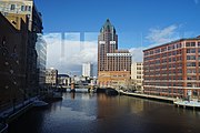 Milwaukee River from Milwaukee Skywalk