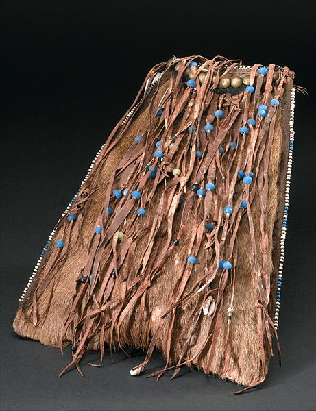 File:Monkey-skin bag used by healers, Africa, 1880-1930 Wellcome L0057624.jpg