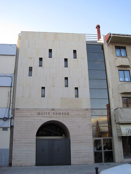 File:Museo Romano de Astorga.jpg