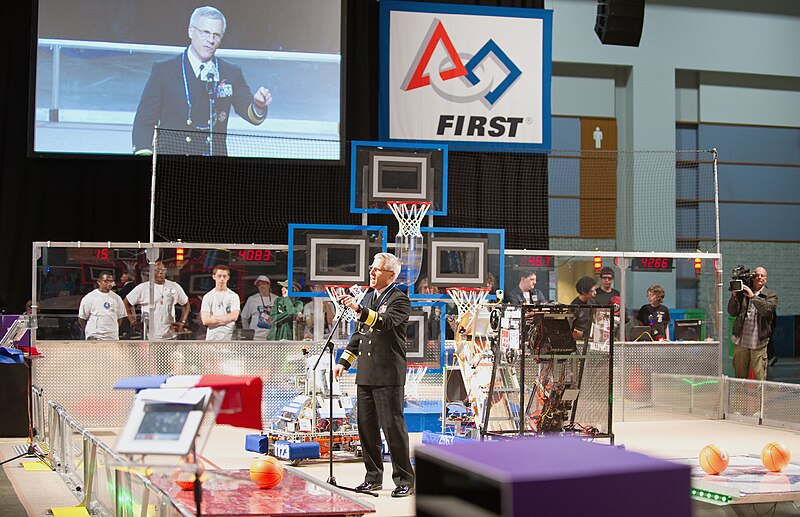 File:Navy leadership kicks off the afternoon round Robotics Competition at the Washington Convention Center in Washington, D.C. (6901551526).jpg