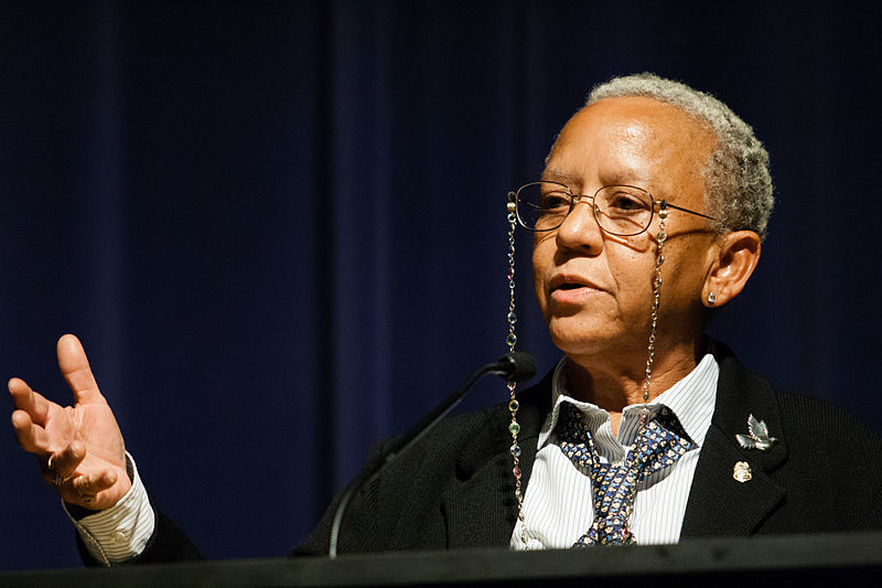 Fichier:Nikki Giovanni speaking at Emory University 2008.jpg