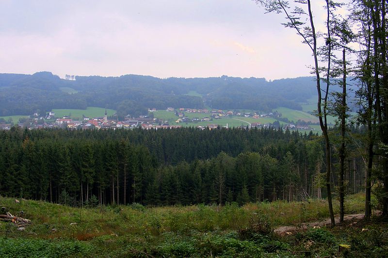 File:Nußdorf am Haunsberg.jpg