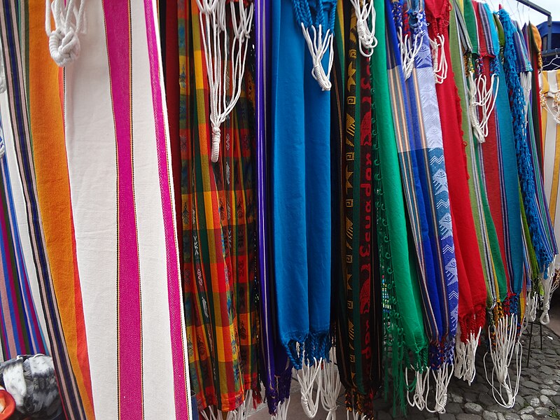 File:Otavalo Artisan Market - Andes Mountains - South America - photograph 064.JPG