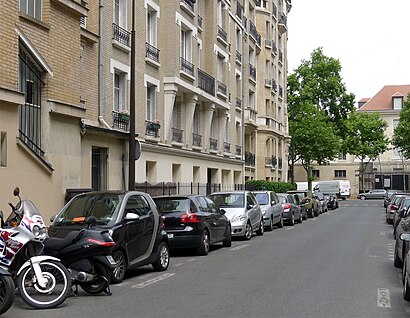 Comment aller à Rue de l'Abbé Roger Derry en transport en commun - A propos de cet endroit