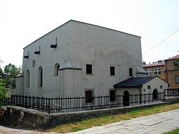Pinczow synagogue 20060722 1514.jpg