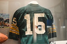 Starr's #15 uniform exhibited at the Pro Football Hall of Fame Pro Football Hall of Fame (37923767645).jpg