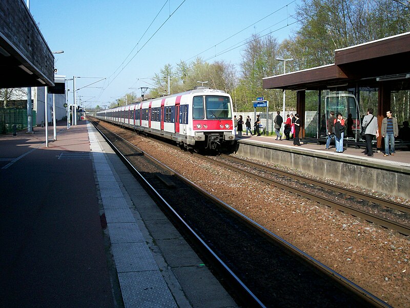 File:RER B - Gare ParcExpo 6.JPG