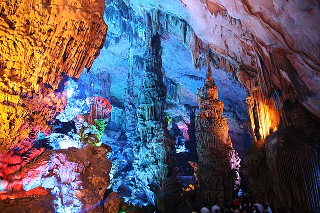 Image: Reed Flute Cave