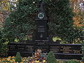 Gravestone of Heinrich Reissdorf and his family