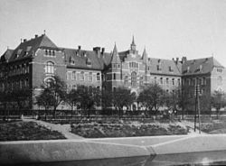 Robert Koch -instituutin päärakennus vuonna 1900 (tuolloin Kuninkaallinen preussilainen tartuntatauti-instituutti).