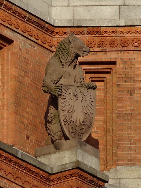 File:Rotes Rathaus Detail 03.JPG