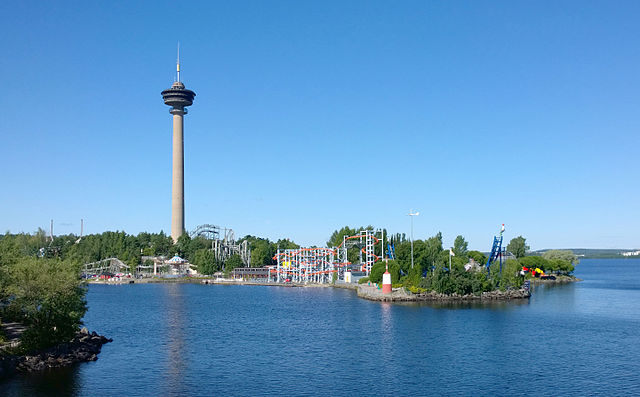 Särkänniemi seen from Näsinsilta bridge