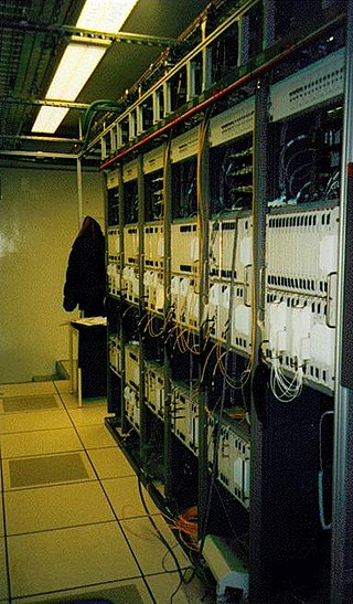 <span class="mw-page-title-main">Synchronous optical networking</span> Standardized protocol