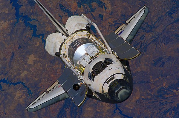 STS-121-DiscoveryEnhanced.jpg