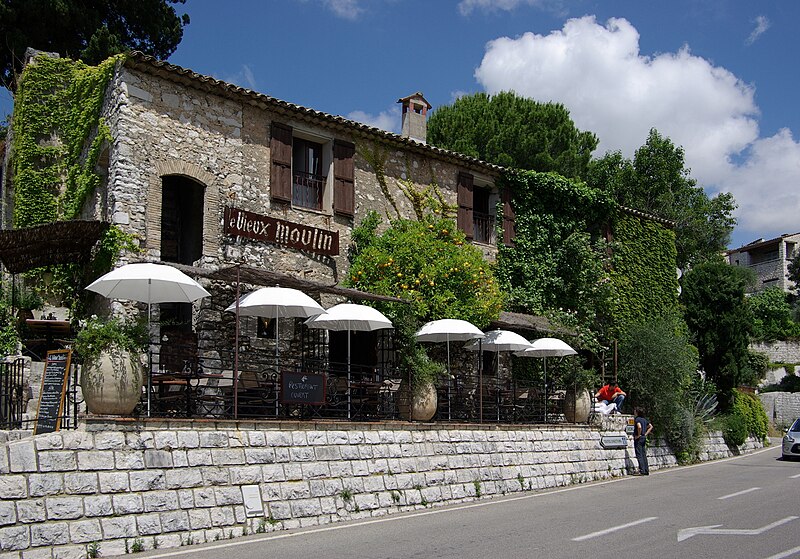 File:Saint-Paul-de-Vence BW 2011-06-09 12-08-23.JPG