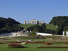 Gloriette in the gardens of the Schonbrunn Palace, Vienna, Austria Schonbrunn Blick auf Gloriette.jpg